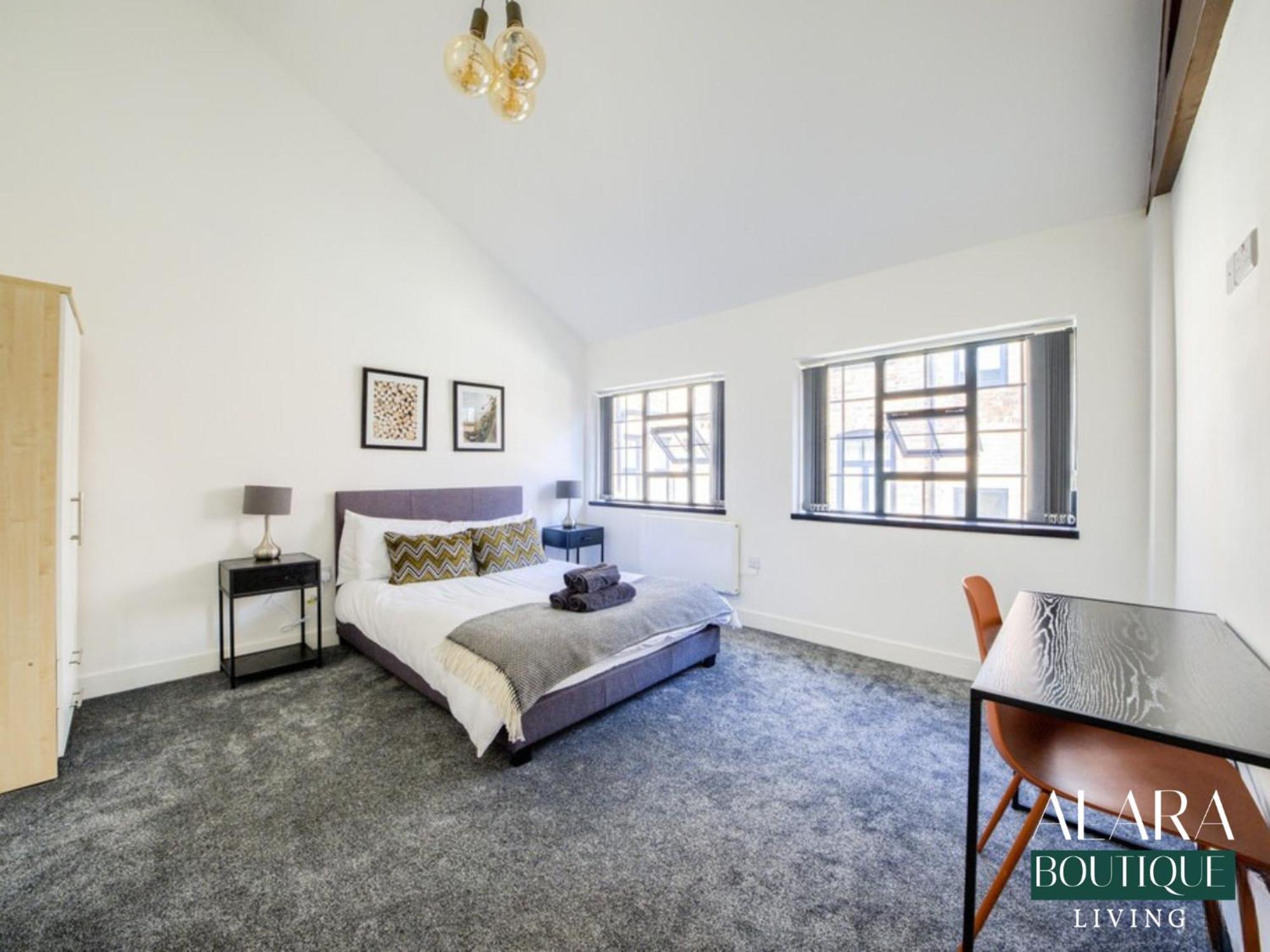 Luxury 3 Floor Townhouse - Alara Boutique Living